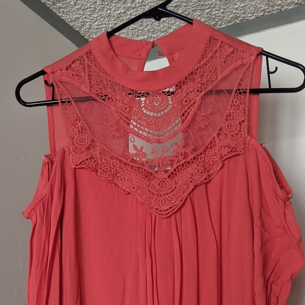 Dress - Picture 3 of 3